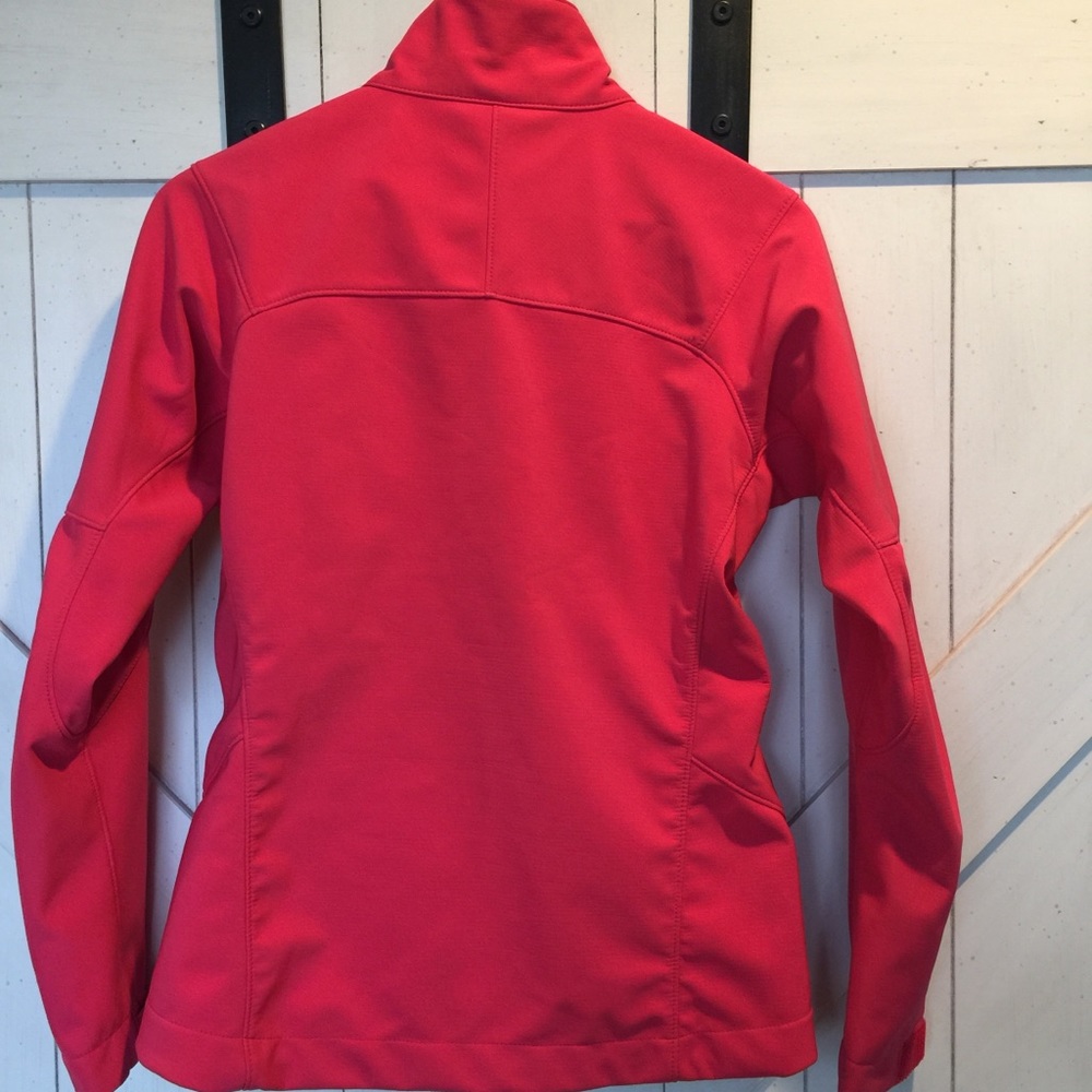 Pink Patagonia jackets - Picture 5 of 6